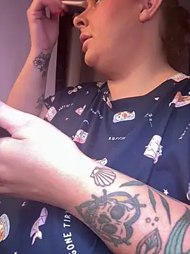 lairarose online show from October 29, 2025, 1:32 pm