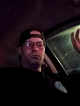 Snapshot of crazycam619 chatting on November 22, 2025, 1:59 am crazycam619 online show from November 22, 2025, 1:59 am