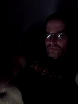 Snapshot of crazycam619 chatting on November 3, 2025, 4:07 am crazycam619 online show from November 3, 2025, 4:07 am