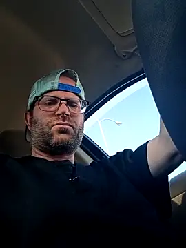 Snapshot of crazycam619 chatting on October 31, 2025, 10:49 pm crazycam619 online show from October 31, 2025, 10:49 pm