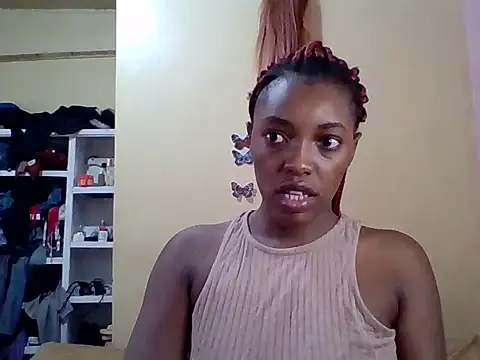 Snapshot of Zara_Twilight chatting on December 17, 2025, 12:54 pm Zara Twilight online show from December 17, 2025, 12:54 pm