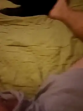 Snapshot of Uruguayo1988 chatting on December 5, 2025, 4:00 am Uruguayo1988 online show from December 5, 2025, 4:00 am