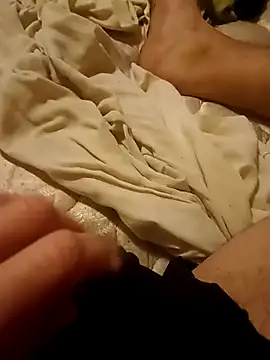 Snapshot of Uruguayo1988 chatting on December 1, 2025, 1:06 am Uruguayo1988 online show from December 1, 2025, 1:06 am