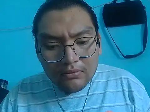 Snapshot of daniel4444Cu chatting on May 13, 2026, 3:30 pm daniel4444Cu online show from May 13, 2026, 3:30 pm