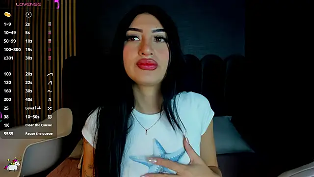 Snapshot of Nicolette_ks_ chatting on February 6, 2026, 6:09 am Nicolette ks online show from February 6, 2026, 6:09 am