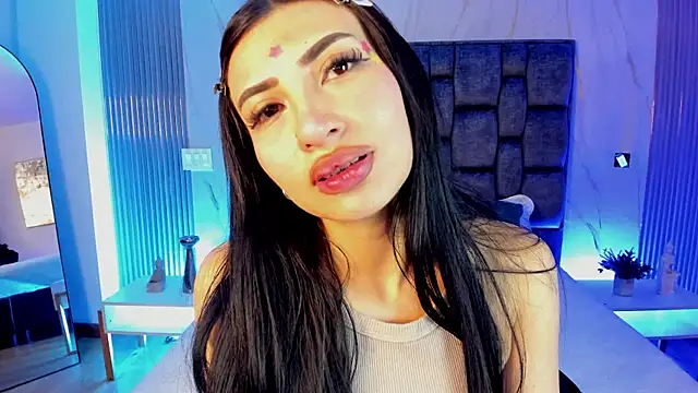 Nicolette ks  online show from July 3, 2026, 7:37 am