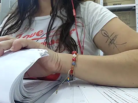 Snapshot of AndreaMilenium chatting on March 7, 2025, 8:22 pm AndreaMilenium online show from March 7, 2025, 8:22 pm