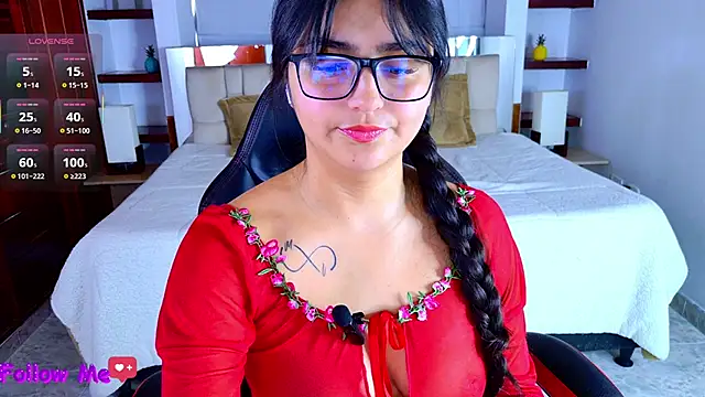 scarlleth  online show from December 22, 2025, 12:16 pm