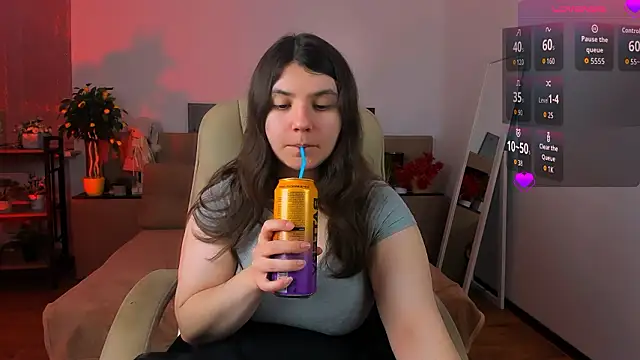 Viola  Shy online show from February 20, 2026, 9:17 pm