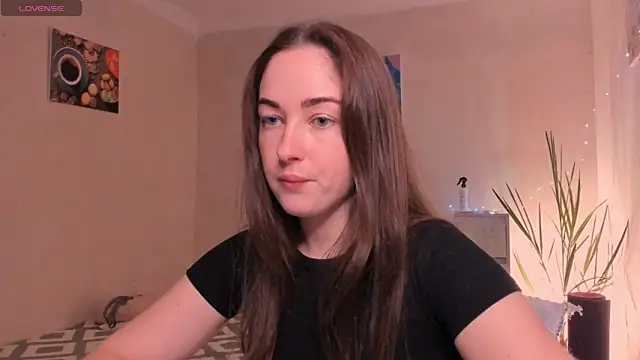 cClandesTina online show from November 18, 2025, 7:50 pm