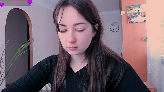 cClandesTina online show from February 10, 2026, 9:41 am