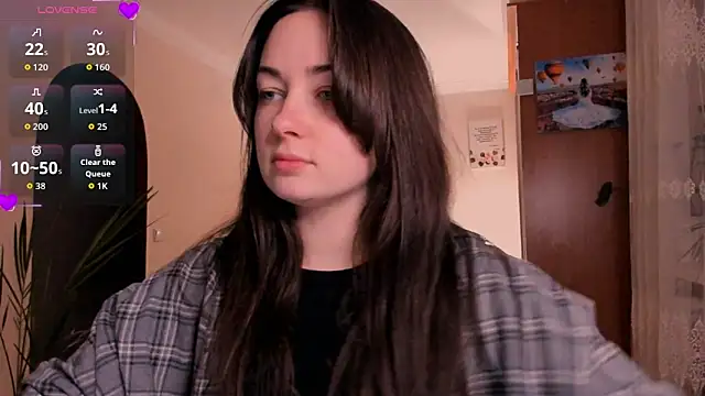 cClandesTina online show from February 5, 2026, 8:48 pm