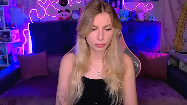 Snapshot of Maria_Hunt chatting on November 28, 2025, 4:56 am Maria Hunt online show from November 28, 2025, 4:56 am