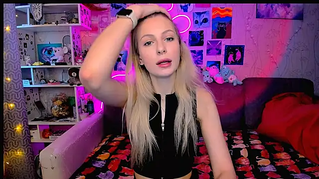 Snapshot of Maria_Hunt chatting on January 24, 2025, 3:00 am Maria Hunt online show from January 24, 2025, 3:00 am