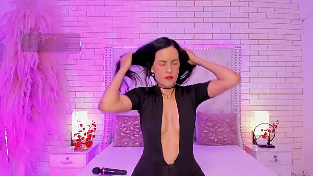 Coco Balenciaga  online show from March 14, 2026, 11:38 am