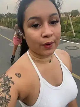 Pretty Isadora online show from March 23, 2026, 10:09 pm