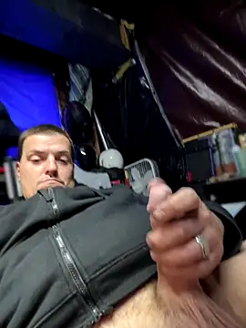 Snapshot of joeycbigcock chatting on November 22, 2025, 8:40 pm joeycbigcock online show from November 22, 2025, 8:40 pm