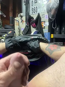 Snapshot of joeycbigcock chatting on November 28, 2025, 12:44 am joeycbigcock online show from November 28, 2025, 12:44 am