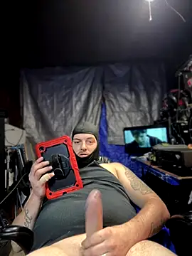 Snapshot of joeycbigcock chatting on November 13, 2025, 4:22 pm joeycbigcock online show from November 13, 2025, 4:22 pm