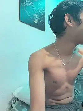 Snapshot of alejo_cute chatting on June 9, 2026, 1:56 pm alejo cute online show from June 9, 2026, 1:56 pm