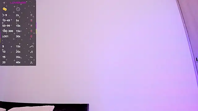 Lucyortiz  online show from April 16, 2026, 9:39 pm