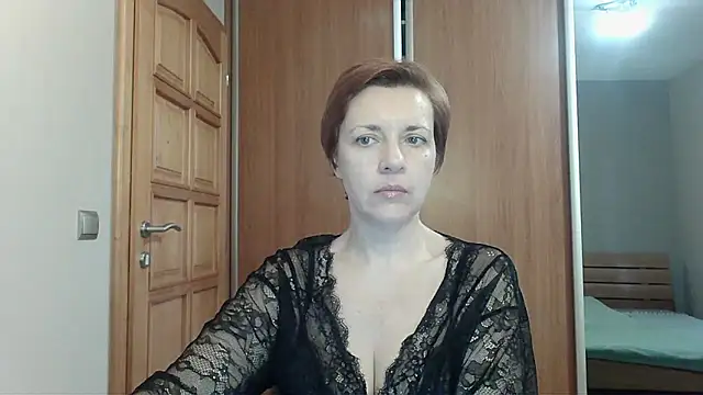 LoraLoraMay online show from January 19, 2026, 2:43 pm