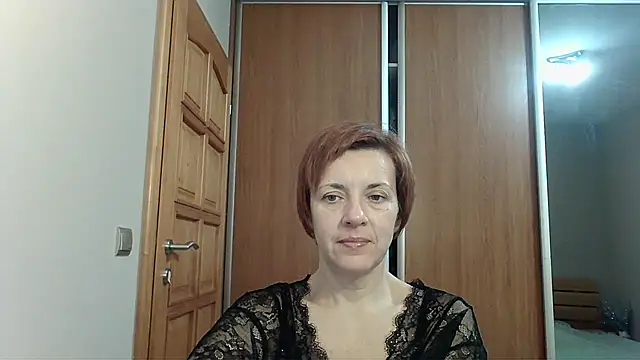 LoraLoraMay online show from November 19, 2025, 7:03 pm