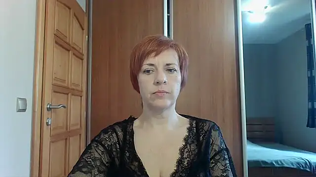 LoraLoraMay online show from April 15, 2026, 12:53 pm