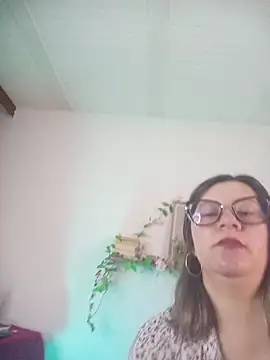 Chanelll Taylorr  online show from February 10, 2026, 6:18 pm