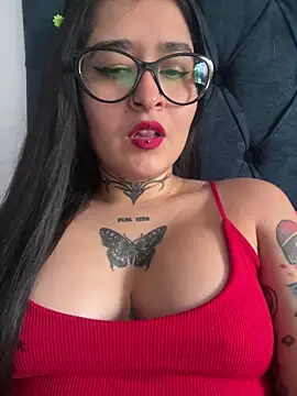 ZTahya online show from April 16, 2026, 8:53 pm