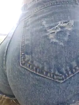 Snapshot of ZTahya chatting on October 16, 2025, 5:32 pm ZTahya online show from October 16, 2025, 5:32 pm