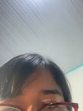 Snapshot of ZTahya chatting on February 23, 2025, 5:45 am ZTahya online show from February 23, 2025, 5:45 am