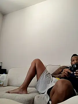 3prettyboy3 online show from April 8, 2026, 10:00 pm