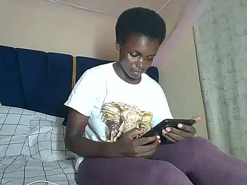 awino001 online show from October 24, 2025, 8:19 pm