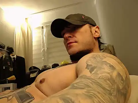 Snapshot of ballardbret chatting on January 11, 2026, 1:12 am ballardbret online show from January 11, 2026, 1:12 am