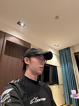 1a1a1alll online show from April 8, 2026, 2:18 pm