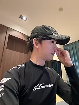 Snapshot of 1a1a1alll chatting on October 30, 2025, 2:47 pm 1a1a1alll online show from October 30, 2025, 2:47 pm