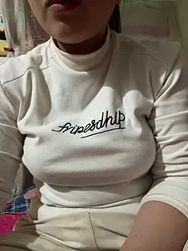 Milk Mom99 online show from February 27, 2025, 4:57 am