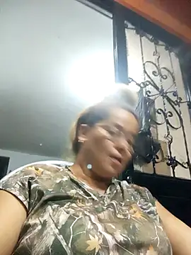 natally ross21 online show from November 16, 2025, 3:33 am