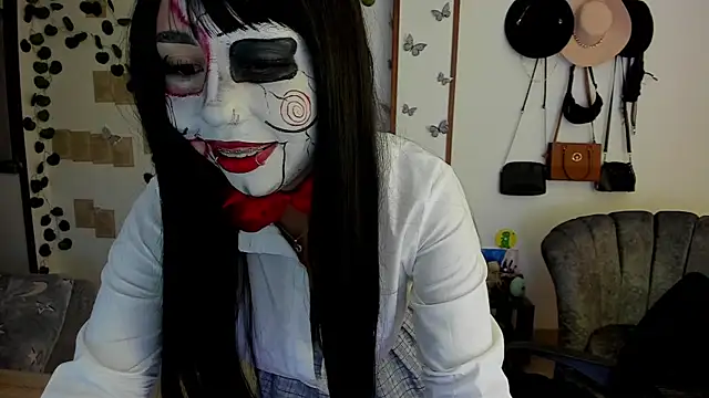 Snapshot of Fiore_Sanz_ chatting on October 18, 2025, 3:08 am Fiore Sanz online show from October 18, 2025, 3:08 am