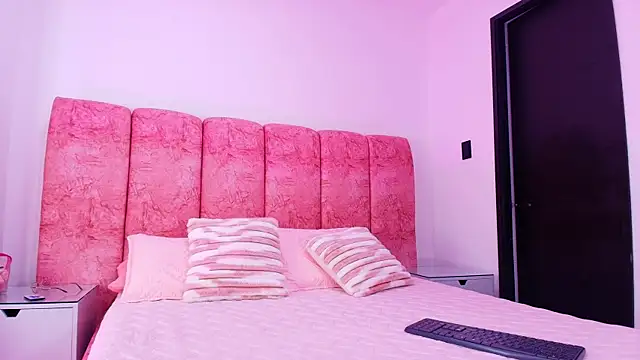 kendal rossi online show from November 27, 2025, 12:05 pm