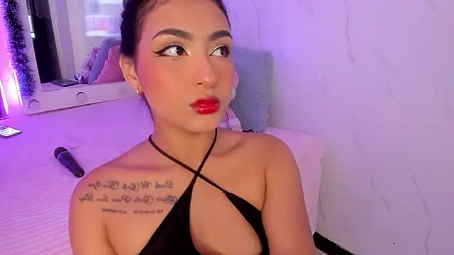 sabrinahimss online show from November 27, 2025, 2:01 am