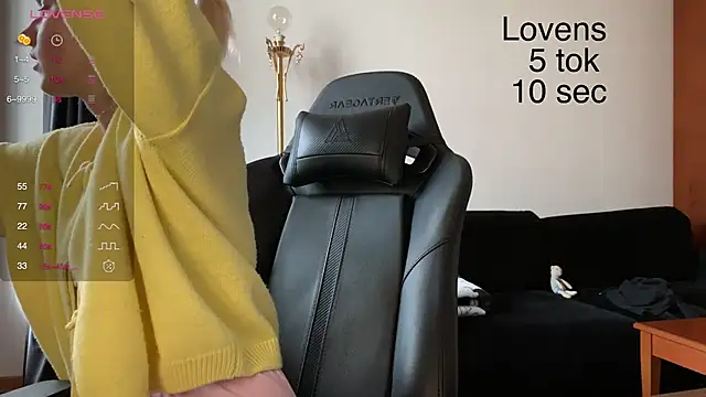 Sexy Sweets online show from October 23, 2025, 9:41 am