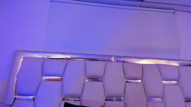 Snapshot of Naomi-Haruno chatting on March 3, 2025, 10:10 pm Naomi-Haruno online show from March 3, 2025, 10:10 pm