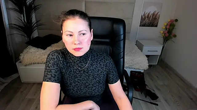 Snapshot of Dana__dom chatting on February 12, 2025, 2:35 am Dana  dom online show from February 12, 2025, 2:35 am
