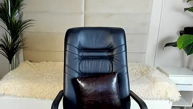 Snapshot of Dana__dom chatting on November 9, 2025, 1:04 pm Dana dom online show from November 9, 2025, 1:04 pm