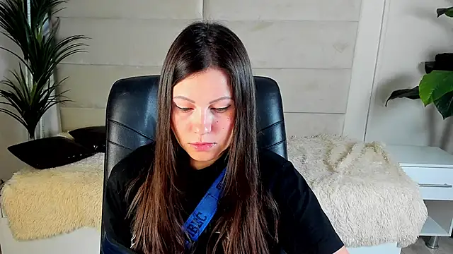 Snapshot of Dana__dom chatting on November 17, 2025, 12:36 am Dana dom online show from November 17, 2025, 12:36 am