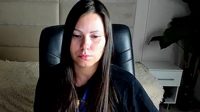Snapshot of Dana__dom chatting on October 20, 2025, 12:34 am Dana  dom online show from October 20, 2025, 12:34 am