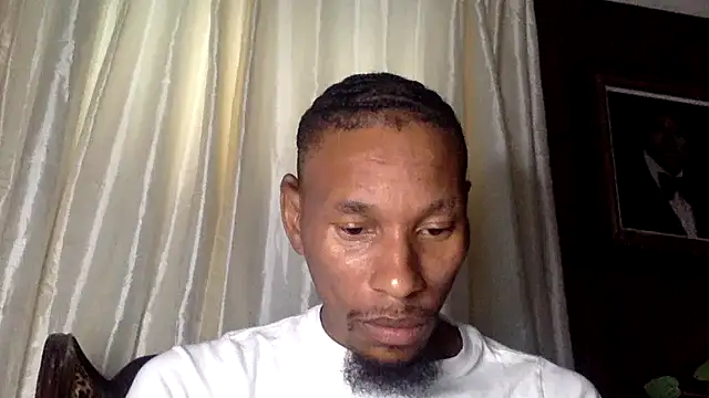 Snapshot of KingDerRico chatting on October 15, 2025, 10:07 pm KingDerRico online show from October 15, 2025, 10:07 pm