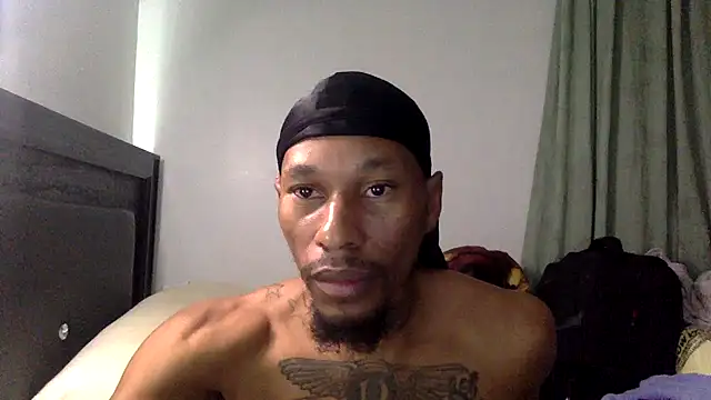 Snapshot of KingDerRico chatting on November 12, 2025, 3:43 am KingDerRico online show from November 12, 2025, 3:43 am